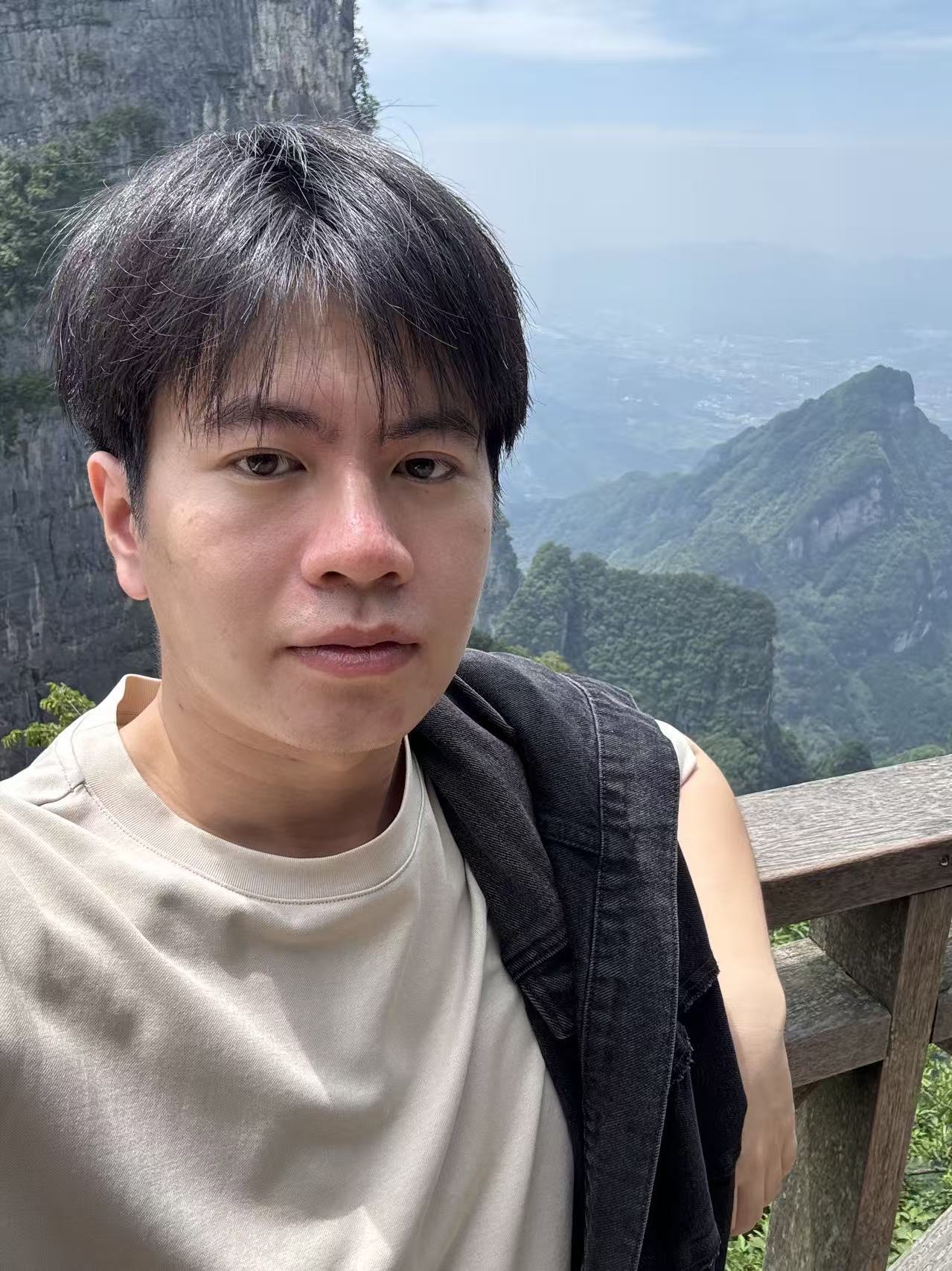 Yurun Chen (陈雨润)